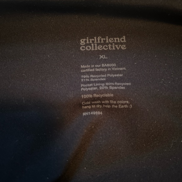 Girlfriend Collective Compressive Pocket Legging - Picture 2 of 4